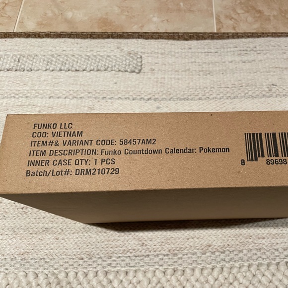 Pokémon Funko Holiday Advent Calendar 2021 - Picture 4 of 4